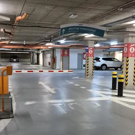 Premium Loft ǀ 2-bedrooms, Ac, 85 Sqm, Free Parking 公寓 *