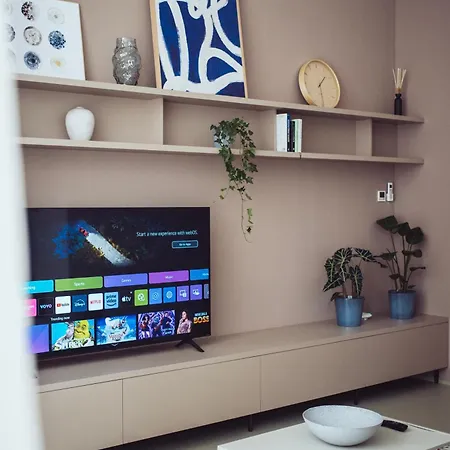 Apartmán Premium Loft ǀ 2-bedrooms, Ac, 85 Sqm, Free Parking
